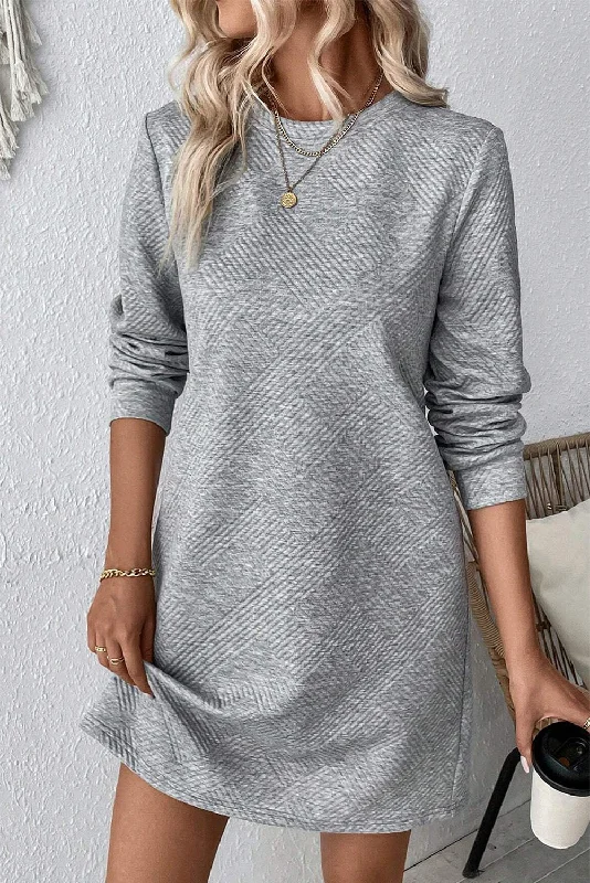 Deep Discounts Gray Solid Color Textured Long Sleeve Shift Dress