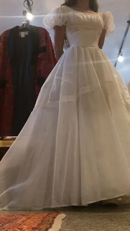 Doorbuster Deal structured dressstructured dressVintage A-line White Wedding Dress,White Princess Dress with Puff Sleeves Y4717 Doorbuster Deal structured dressstructured dressVintage A-line White Wedding Dress,White Princess Dress with Puff Sleeves Y4717