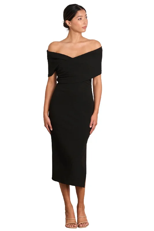 Friends and Family Sale t-shirt dresst-shirt dressPASDUCHAS Chakra Midi (Black) - RRP $310 Friends and Family Sale t-shirt dresst-shirt dressPASDUCHAS Chakra Midi (Black) - RRP $310