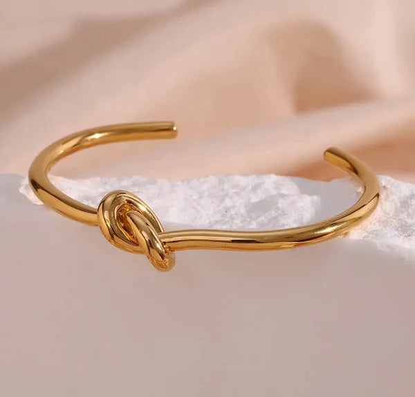 Price Meltdown lace-up dresslace-up dressKnot Bangle | 18K Gold Plated