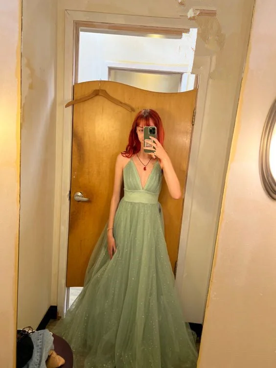 Members Only evening dressevening dressGlitter A-line Green V Neck Long Prom Dress Sleeveless Evening Dress Y621