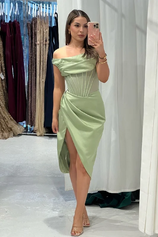Reduced Prices off-the-shoulder dressoff-the-shoulder dressHOUSE OF CB Lulu Drape Corset Dress (Pistachio) - RRP $389 Reduced Prices off-the-shoulder dressoff-the-shoulder dressHOUSE OF CB Lulu Drape Corset Dress (Pistachio) - RRP $389