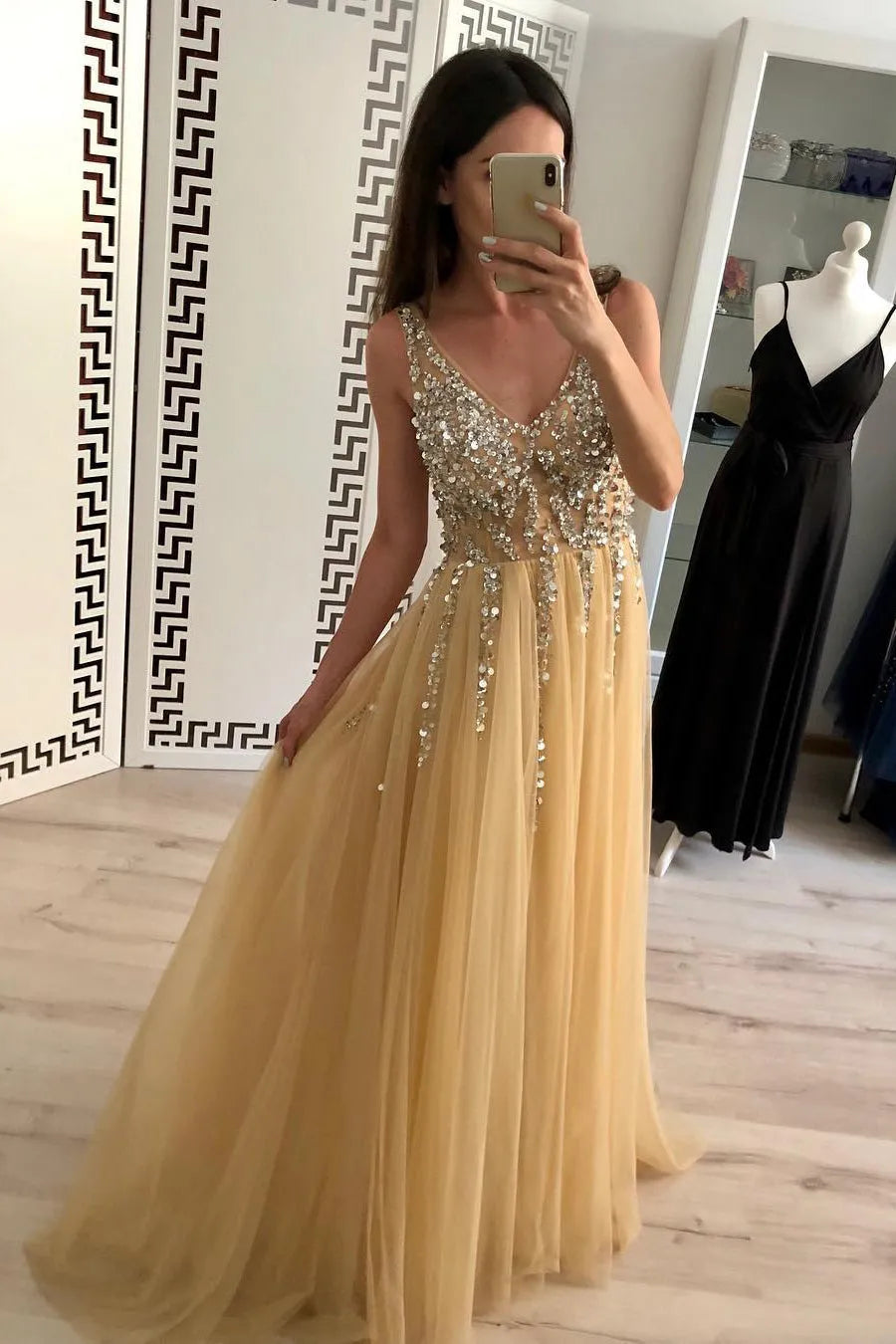 Stock Up and Save trendy dresstrendy dressTulle A-Line V-Neck Backless Appliques Party Prom Dress Stock Up and Save trendy dresstrendy dressTulle A-Line V-Neck Backless Appliques Party Prom Dress