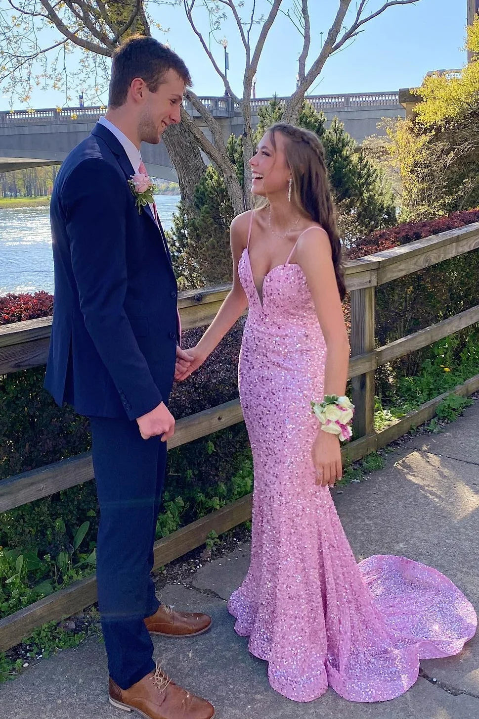 Discount Extravaganza classic fit-and-flare dressclassic fit-and-flare dressMermaid V-Neck Spaghetti Straps Sequins Long Party Prom Dress