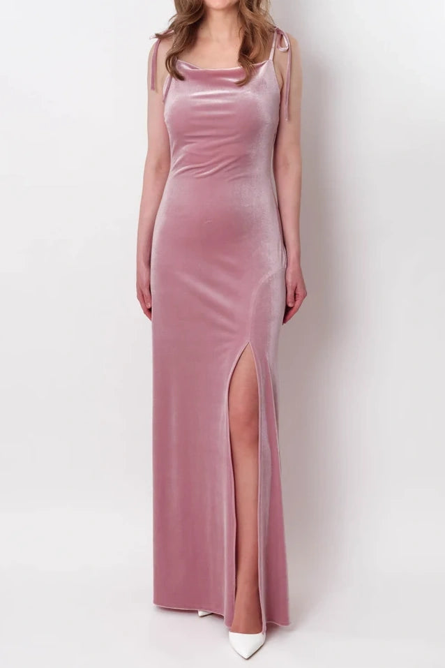 Buy Now chic shift dresschic shift dressVelvet Square Spaghetti Straps Fitted Dress With Slit Buy Now chic shift dresschic shift dressVelvet Square Spaghetti Straps Fitted Dress With Slit